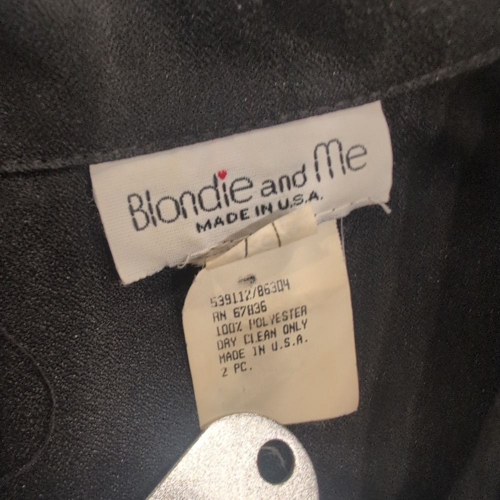 Blondie and Me Black Zipper Front Blazer Jacket Women Size 9 - Picture 2 of 4